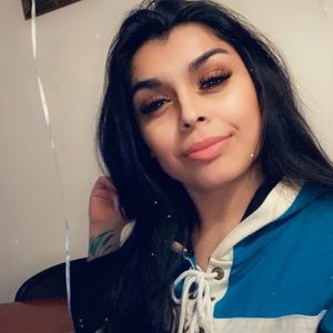 Meet your Posher, Mayra